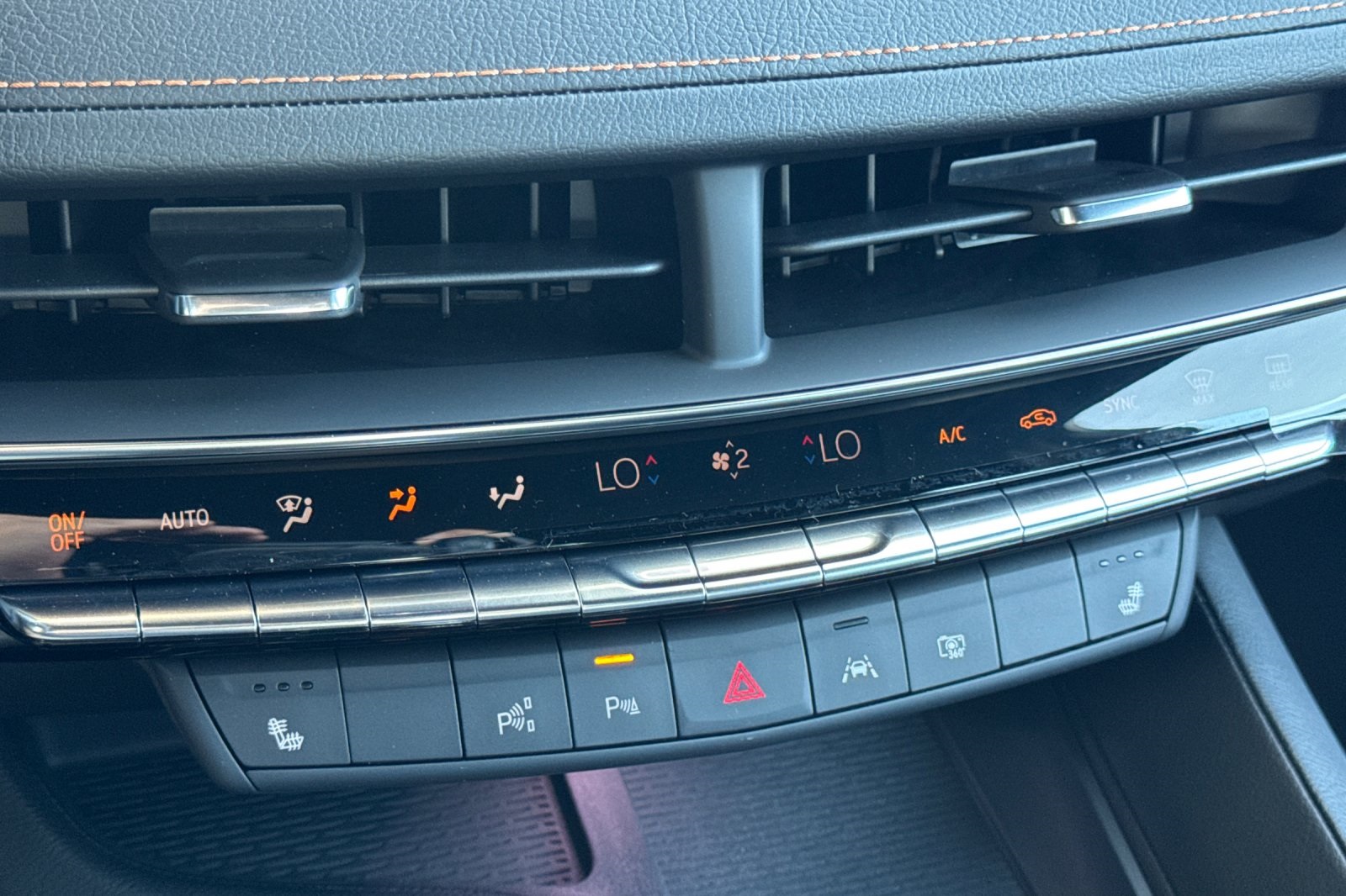 Vehicle image 23 of 33