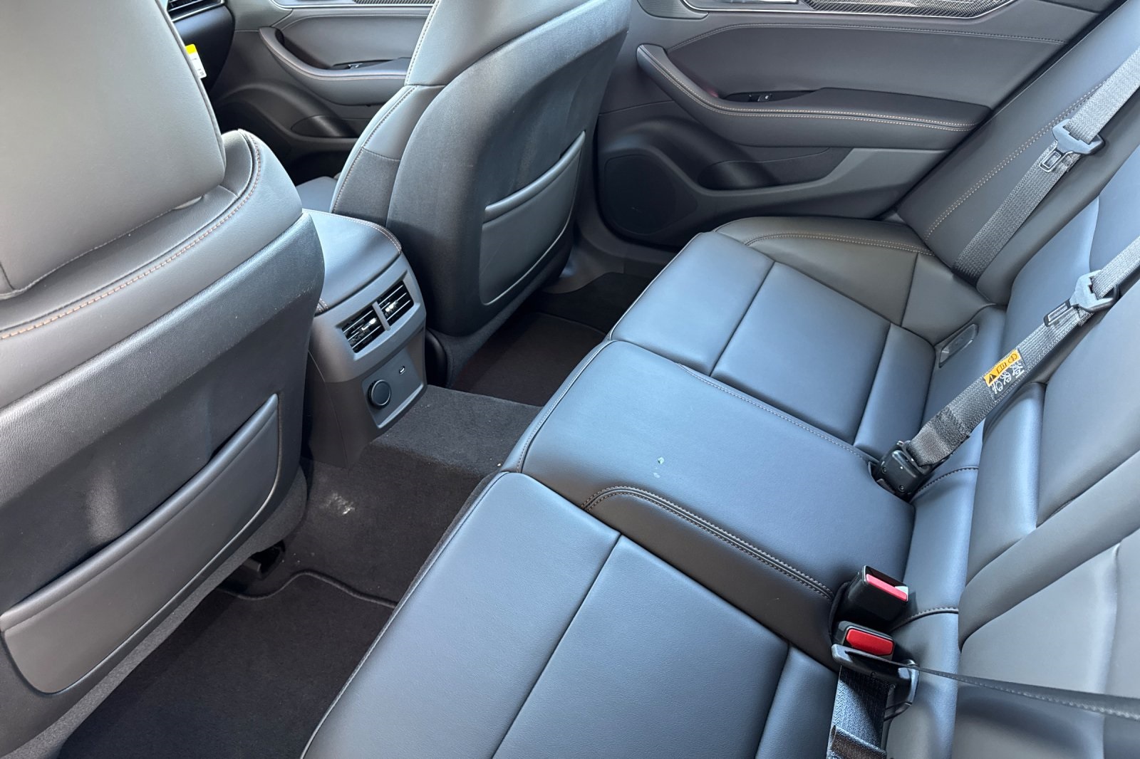 Vehicle image 12 of 33