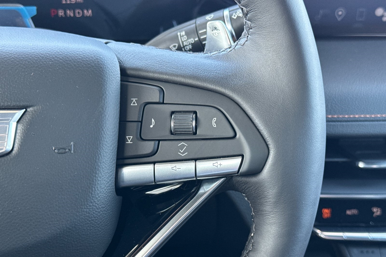 Vehicle image 28 of 33