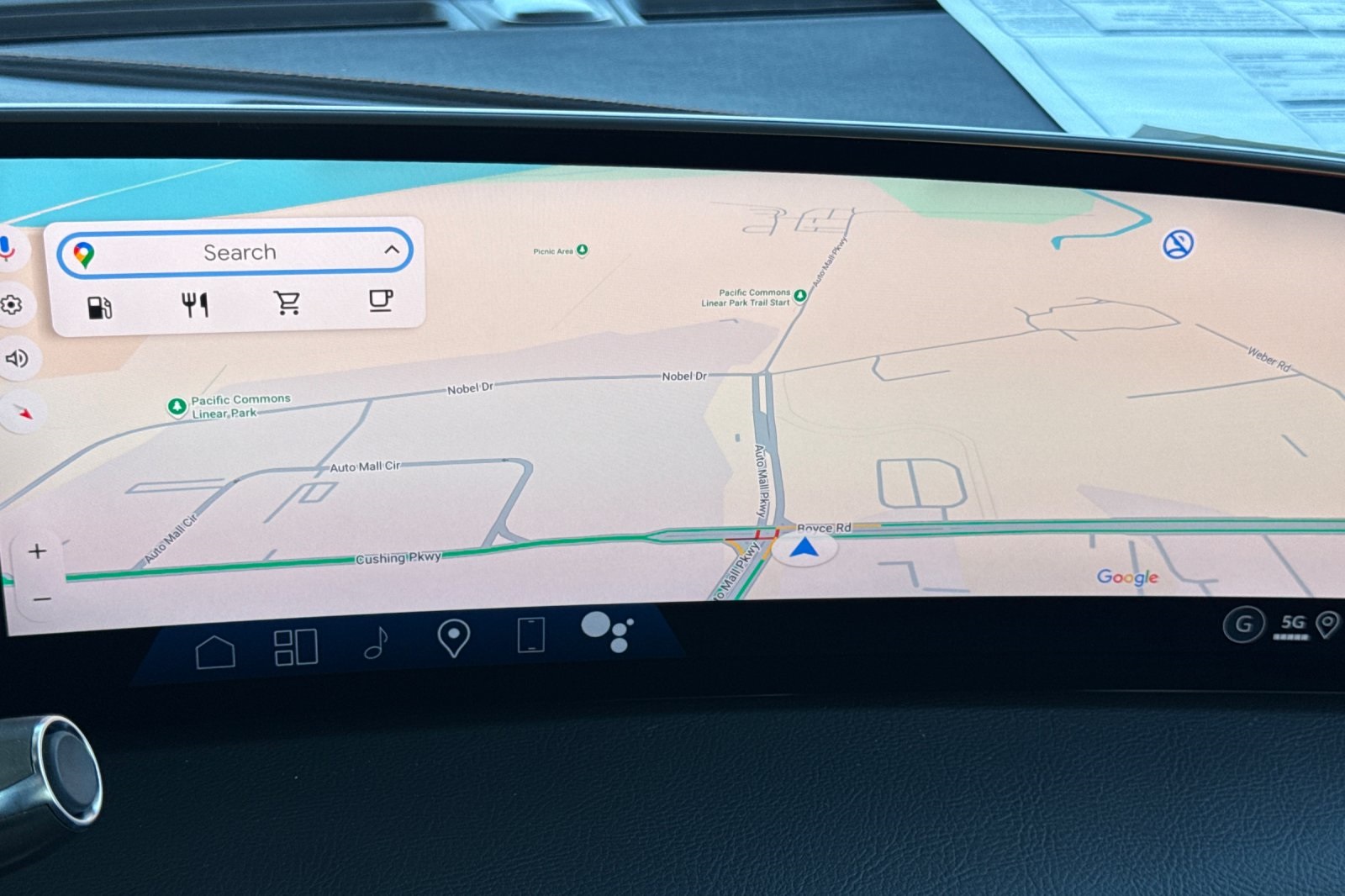 Vehicle image 21 of 33