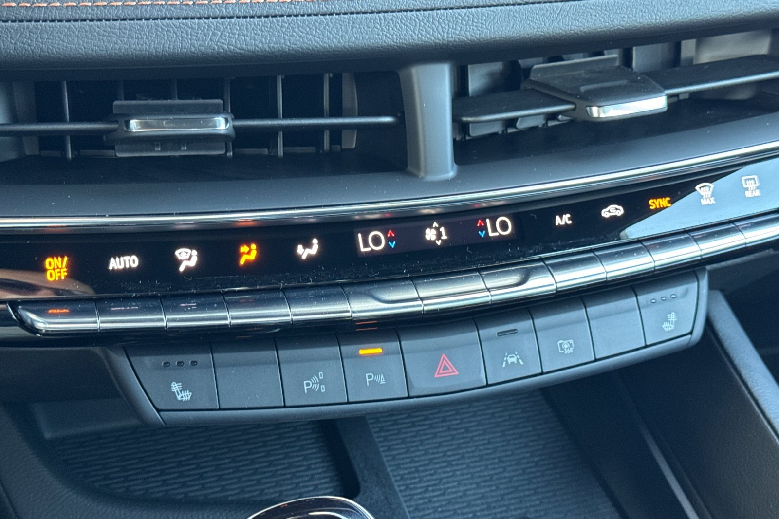 Vehicle image 23 of 33