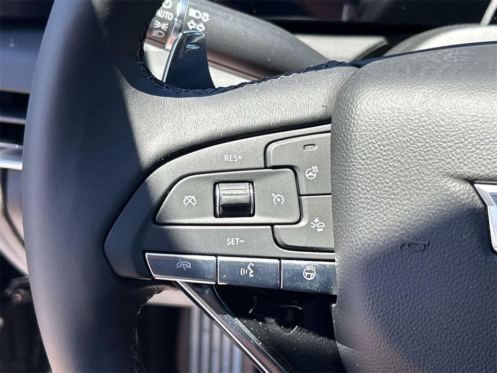 Vehicle image 26 of 35