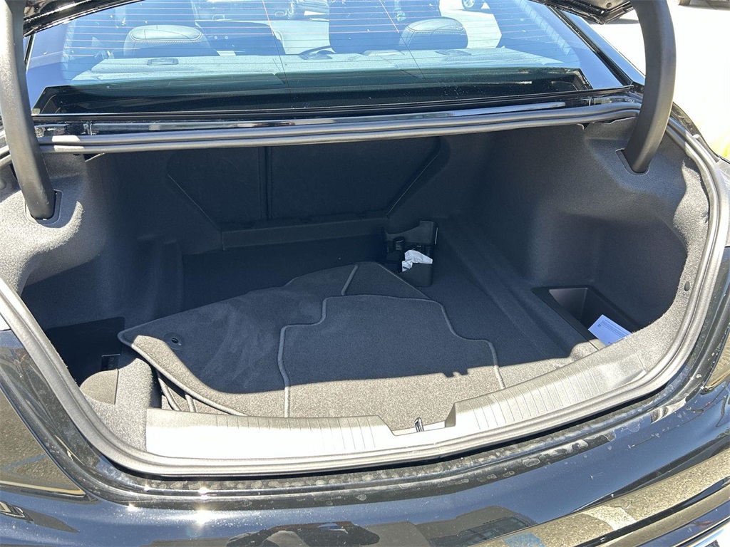 Vehicle image 7 of 35
