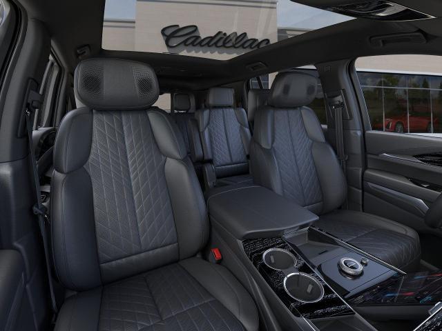 Vehicle image 16 of 24