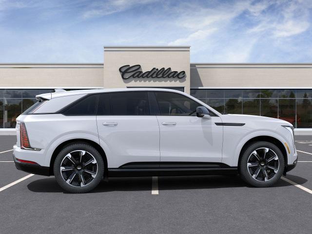 Vehicle image 8 of 44