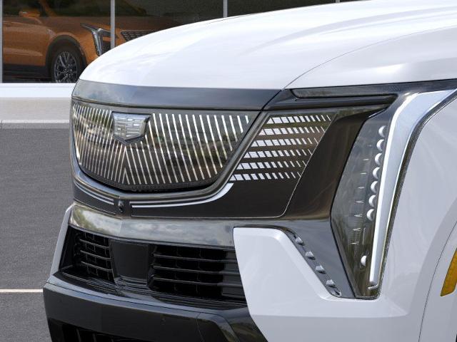 Vehicle image 33 of 44
