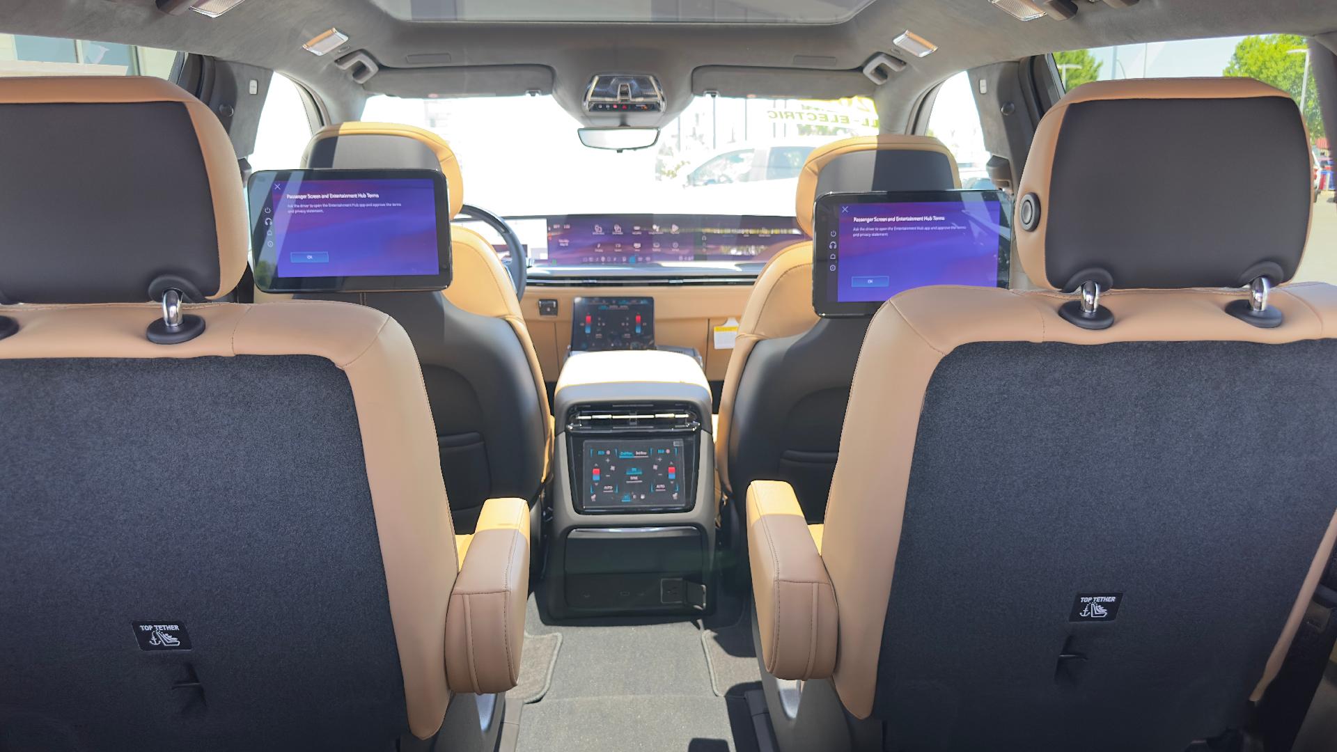 Vehicle image 13 of 47