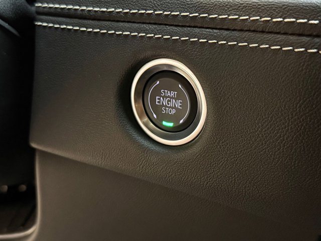 2025 Cadillac Escalade 4WD Premium Luxury Image 53 of 62