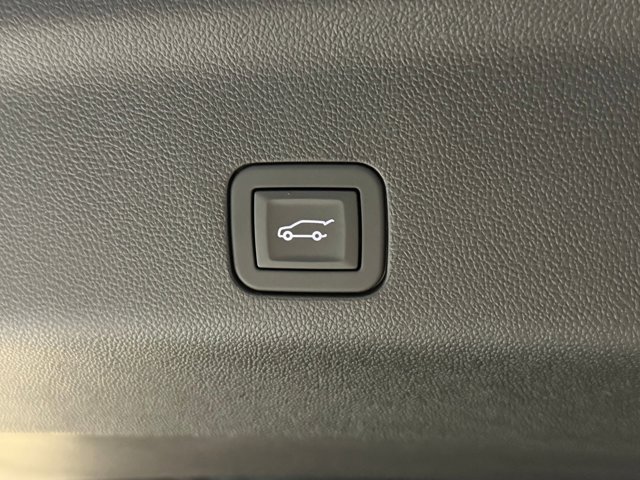 2025 Cadillac Escalade 4WD Premium Luxury Image 47 of 62