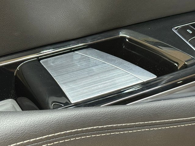 2025 Cadillac Escalade 4WD Premium Luxury Image 54 of 62