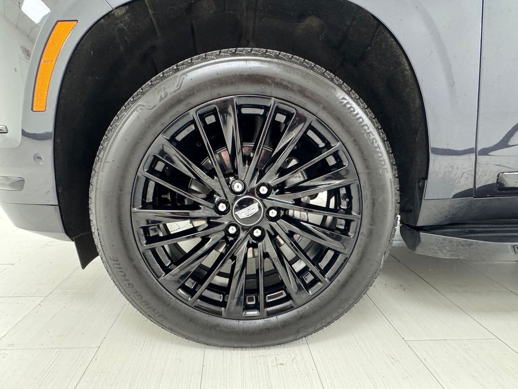 Vehicle image 44 of 46