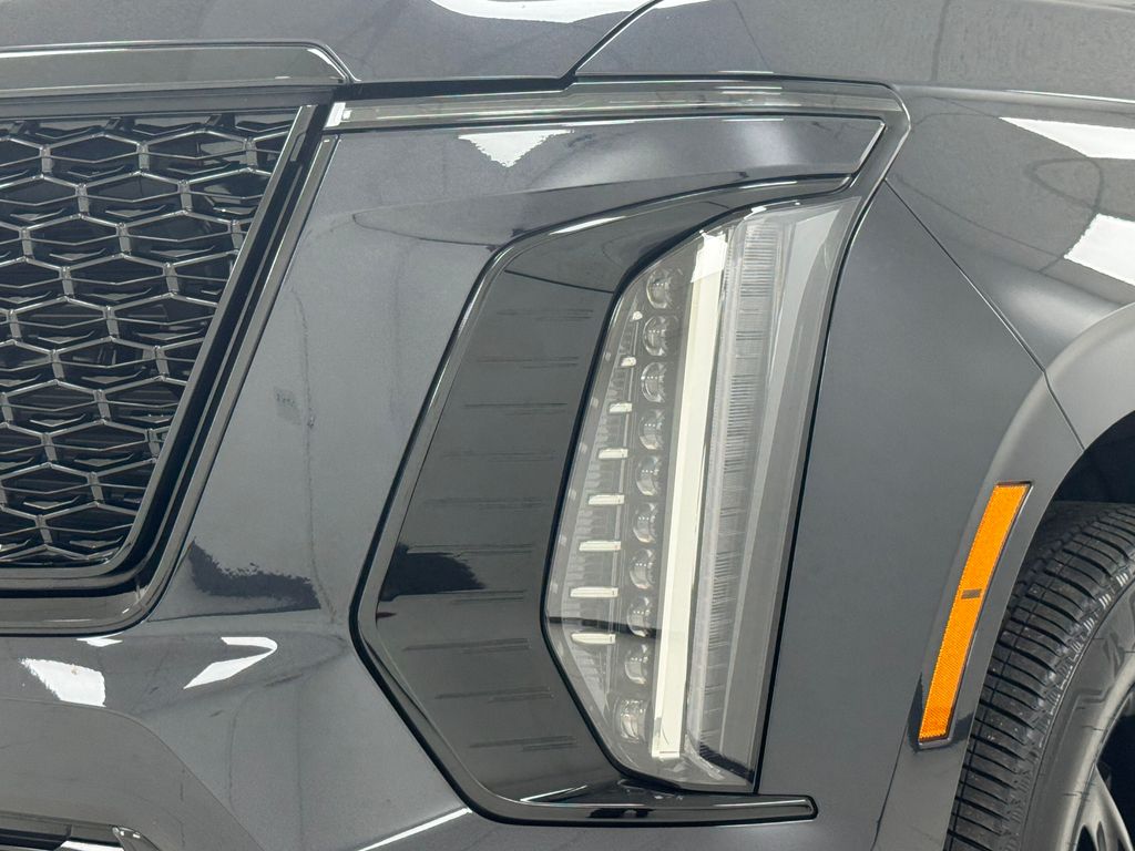 Vehicle image 37 of 46
