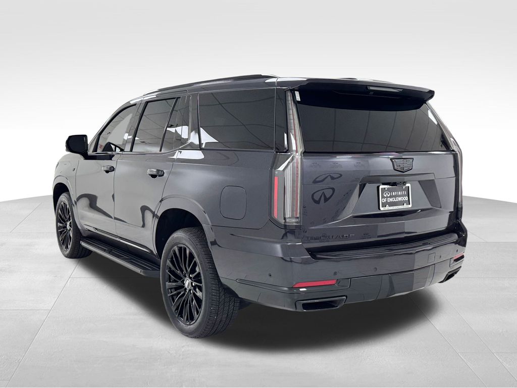 Vehicle image 7 of 46