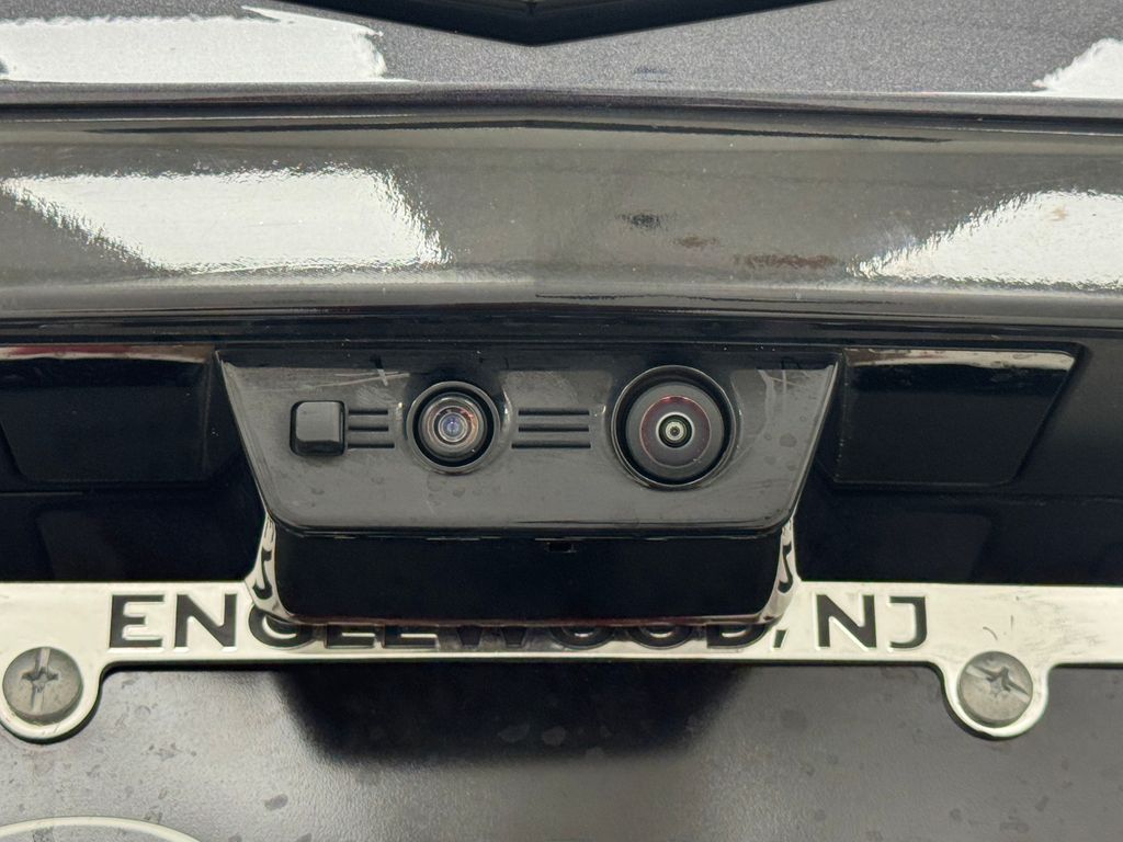 Vehicle image 42 of 46
