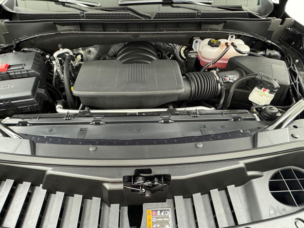 Vehicle image 36 of 46