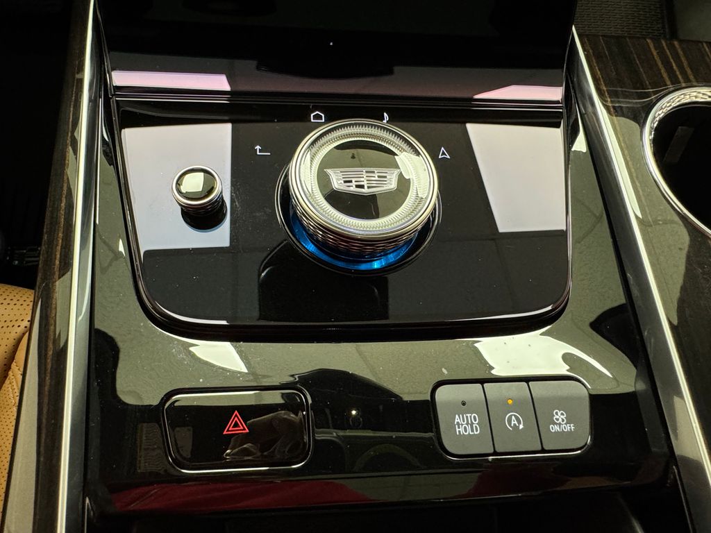 Vehicle image 24 of 46