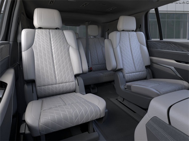 Vehicle image 17 of 24
