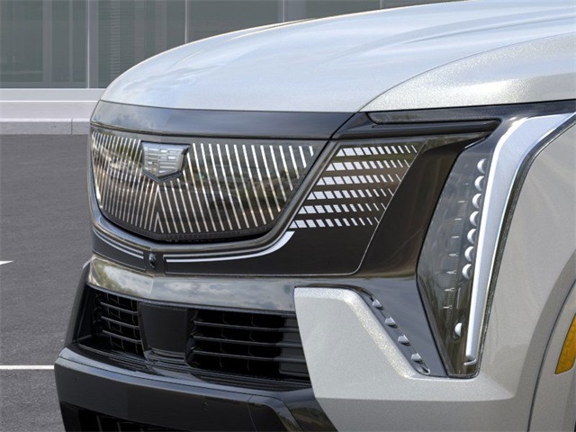 Vehicle image 13 of 24