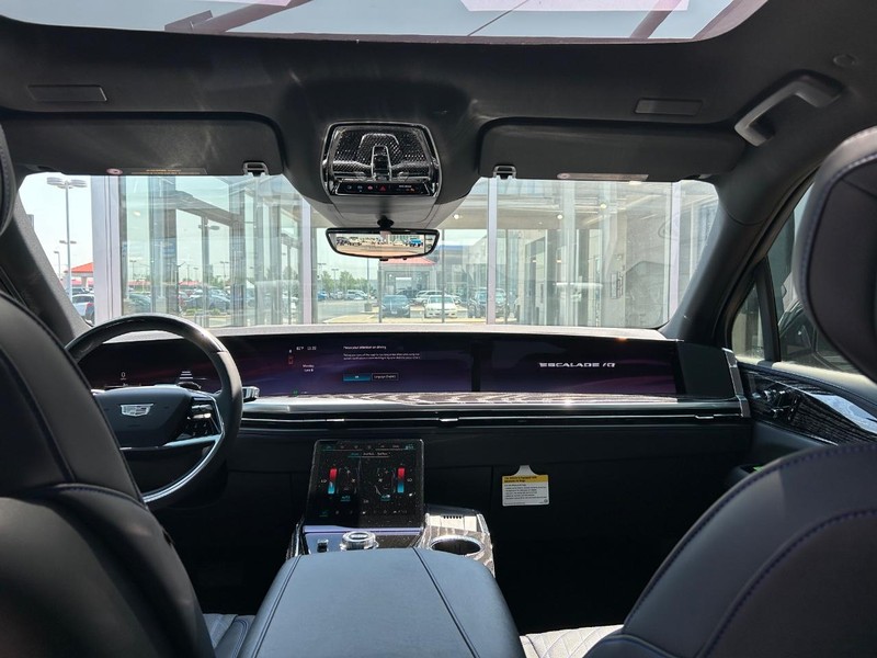 Vehicle image 22 of 23