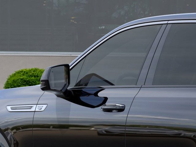 Vehicle image 12 of 24