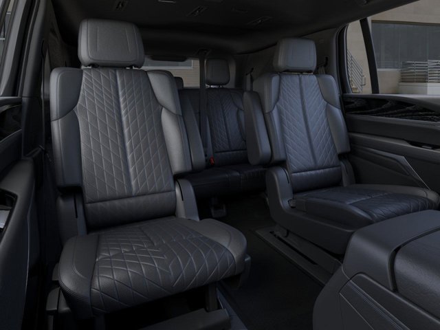 Vehicle image 17 of 24