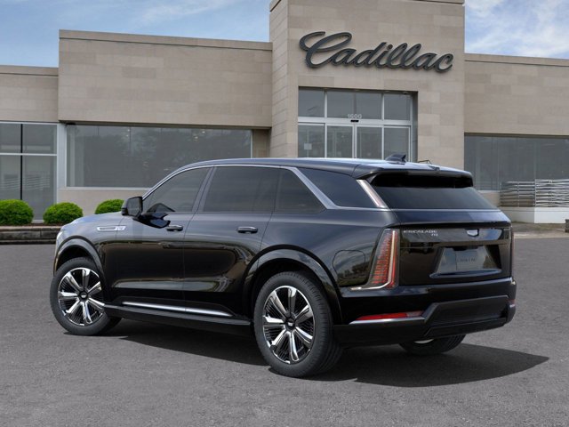 Vehicle image 8 of 24
