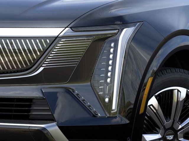 Vehicle image 10 of 24