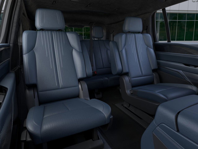 Vehicle image 17 of 24