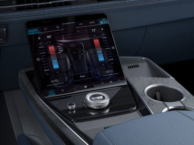 Vehicle image 23 of 24