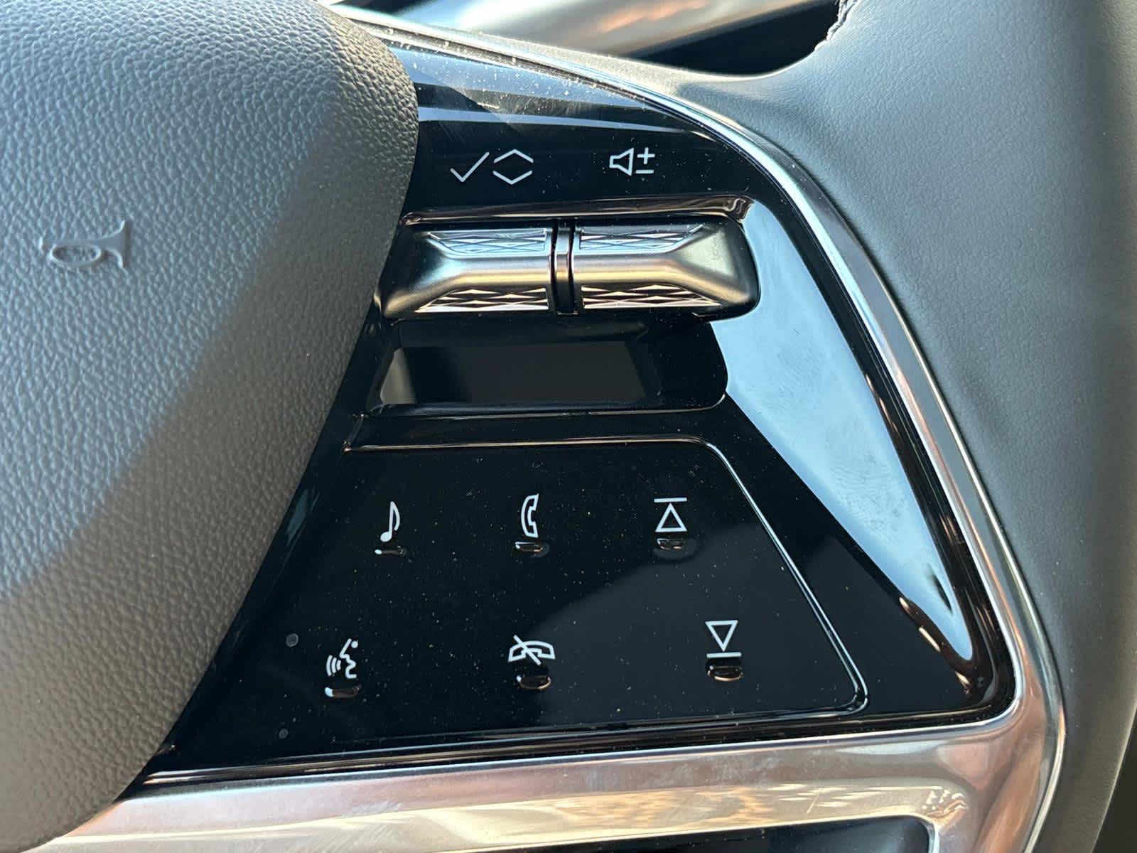 Vehicle image 13 of 53