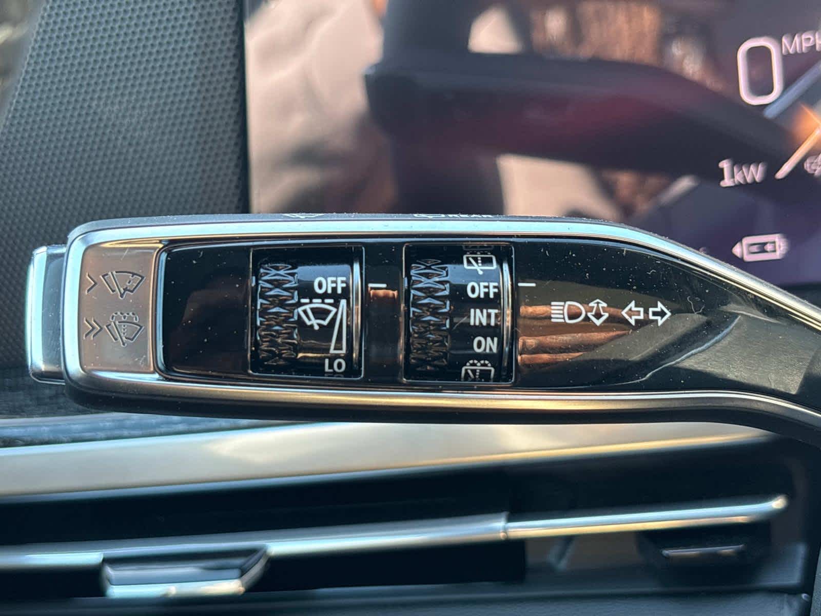 Vehicle image 14 of 53