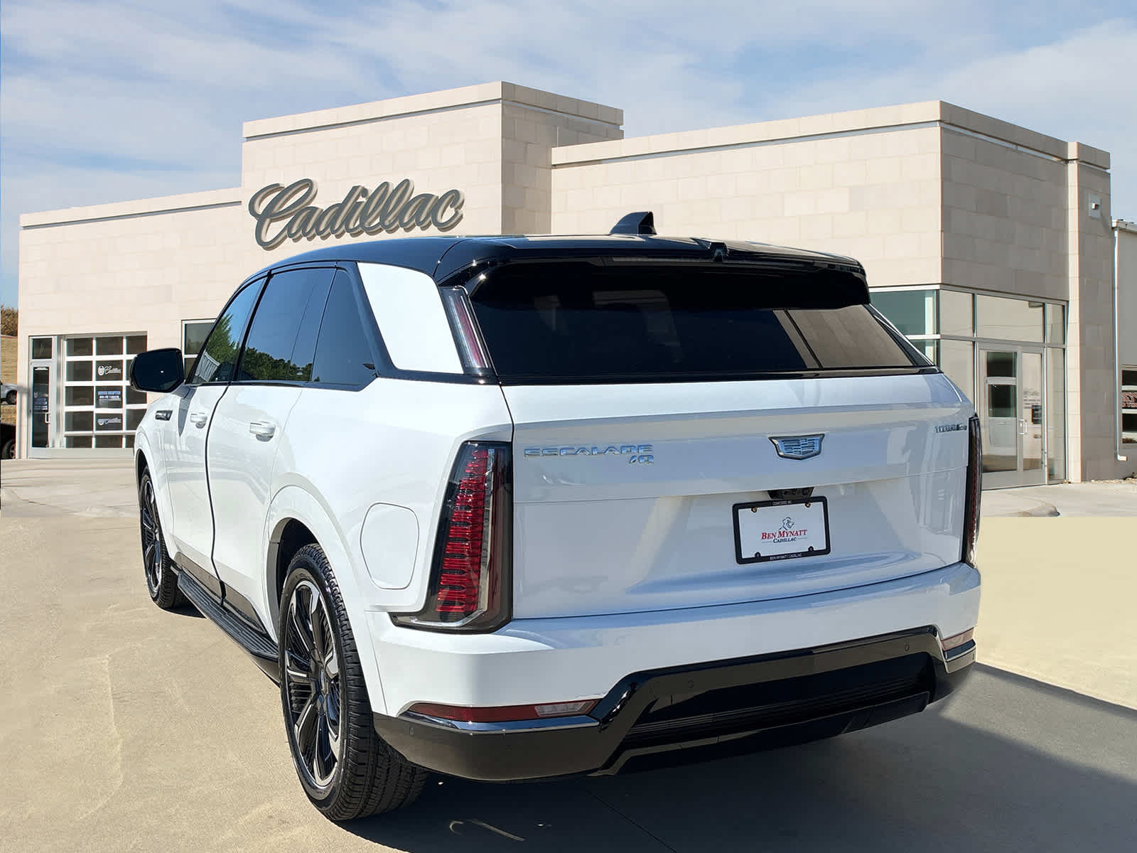 Vehicle image 7 of 53