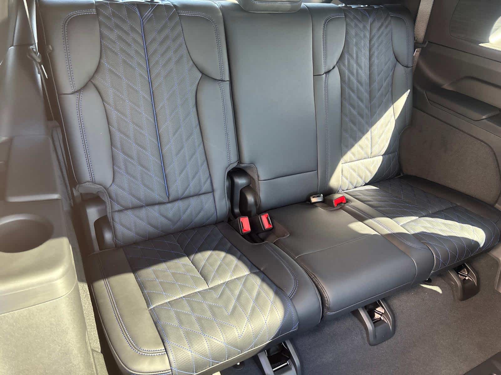 Vehicle image 43 of 53