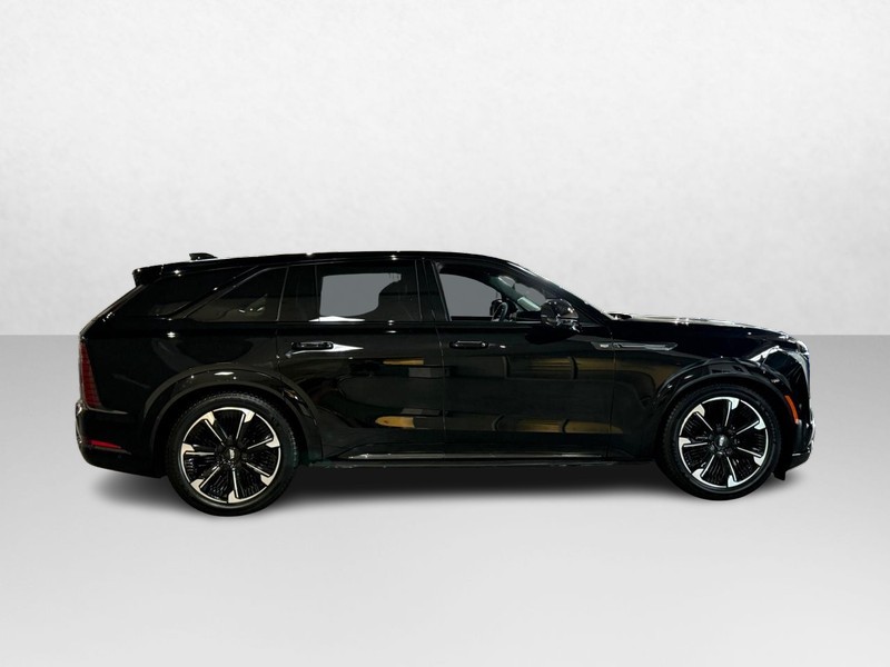 Vehicle image 2 of 24