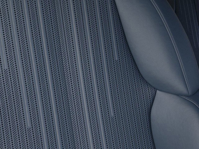 Vehicle image 21 of 24