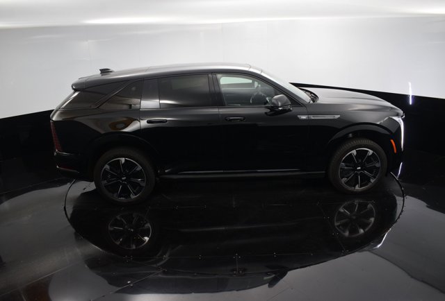 Vehicle image 13 of 43