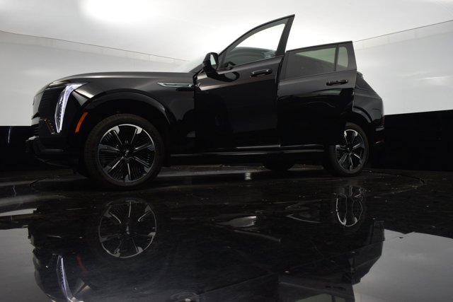 Vehicle image 3 of 43