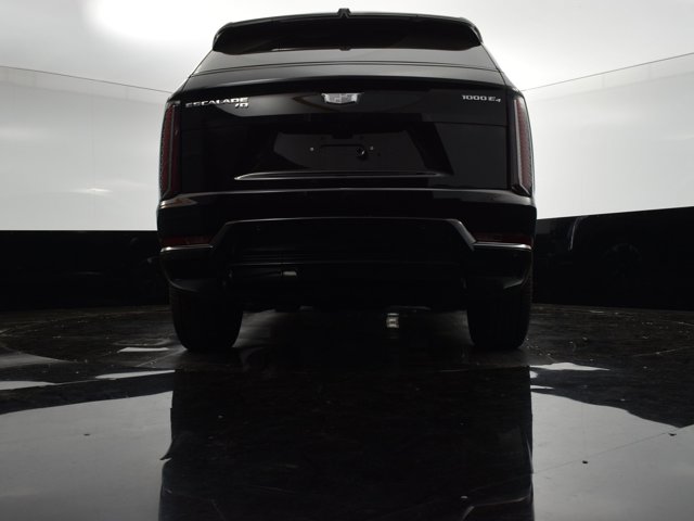 Vehicle image 22 of 43