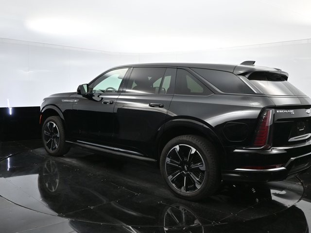 Vehicle image 26 of 43