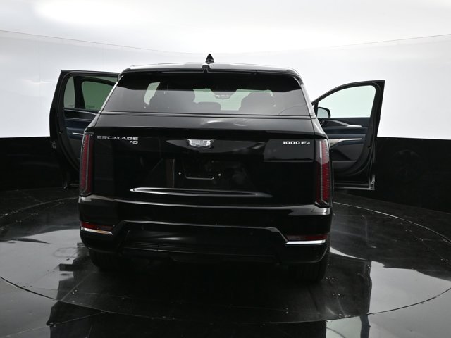 Vehicle image 25 of 43