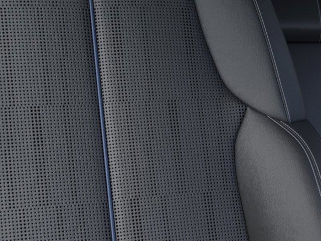 Vehicle image 21 of 33