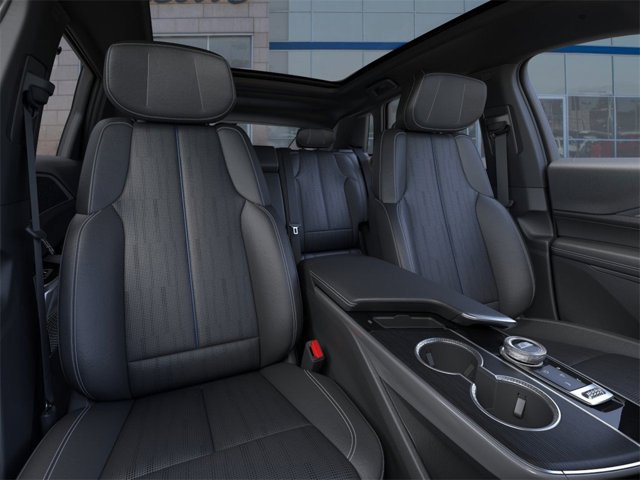 Vehicle image 16 of 33