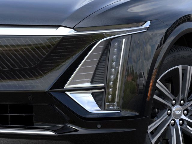 Vehicle image 11 of 33