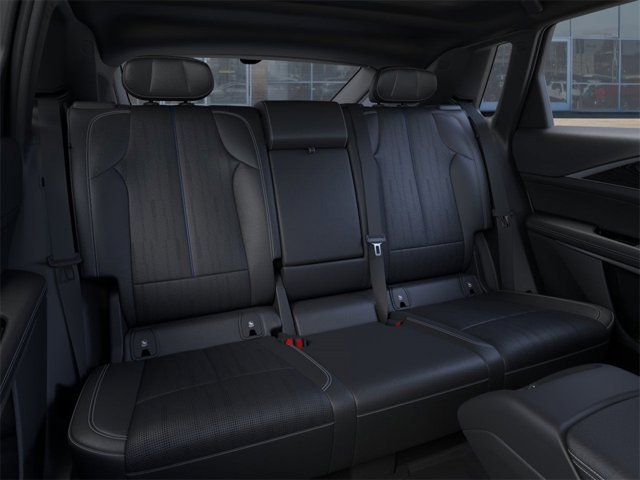 Vehicle image 17 of 33