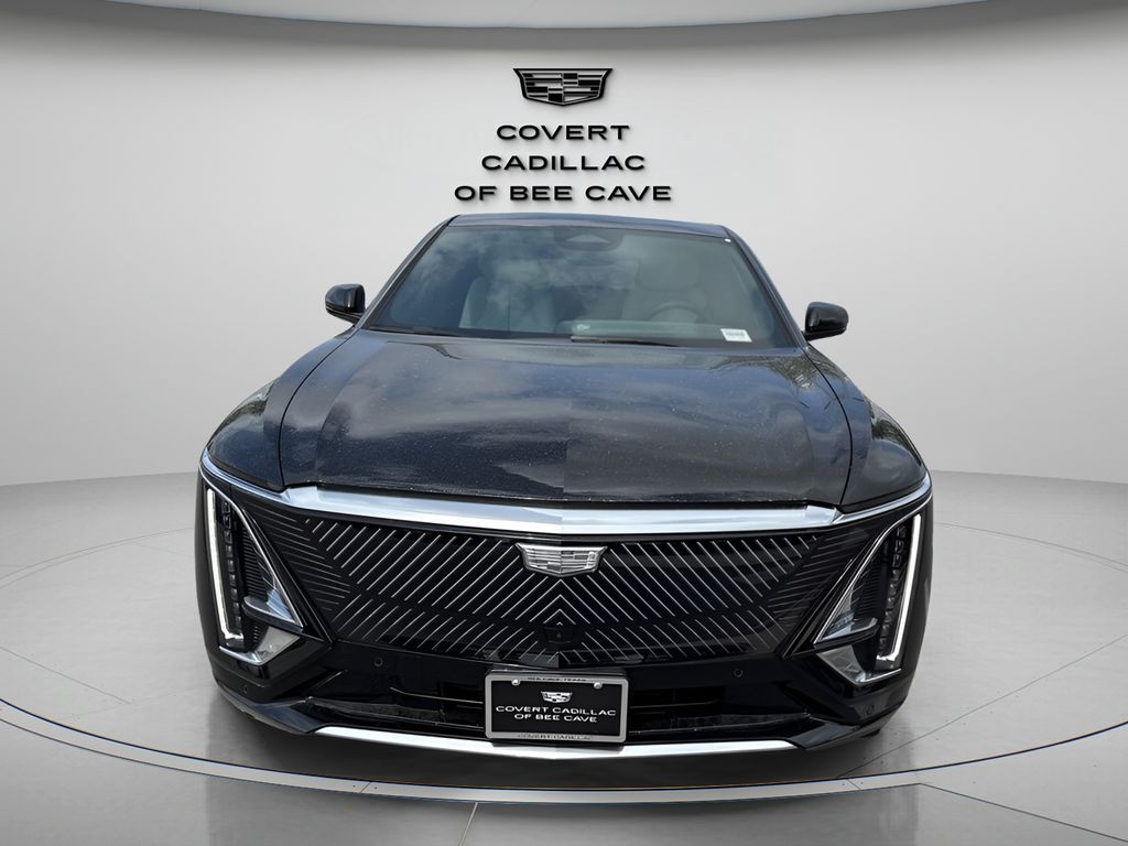 Vehicle image 3 of 39