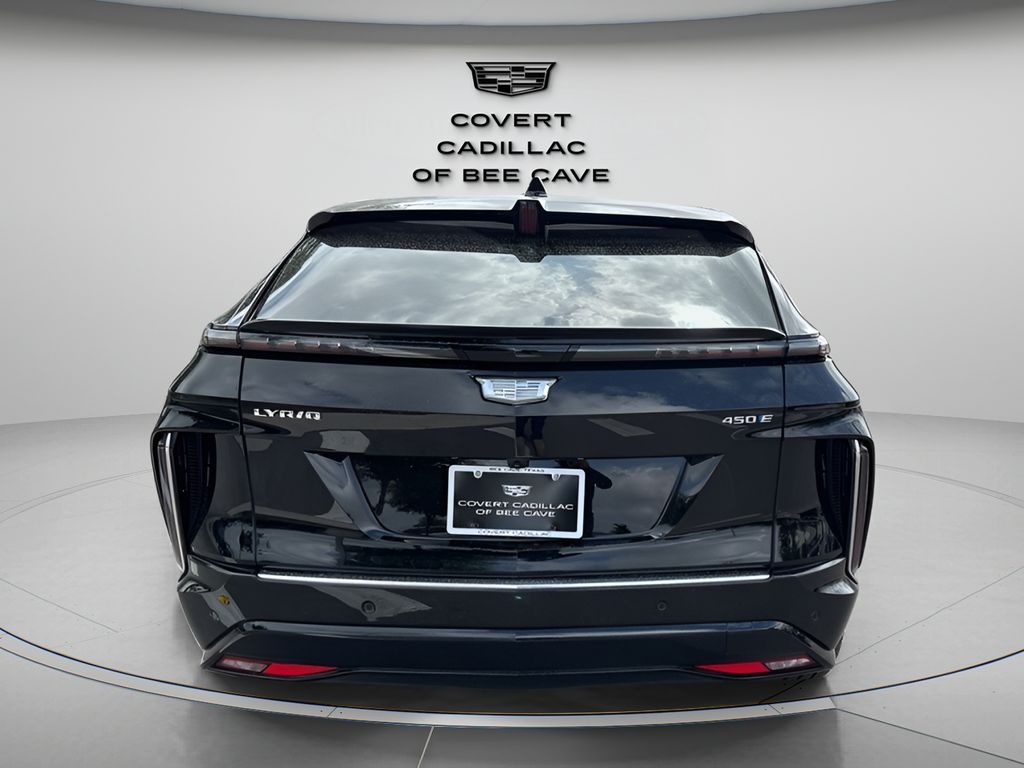 Vehicle image 8 of 39