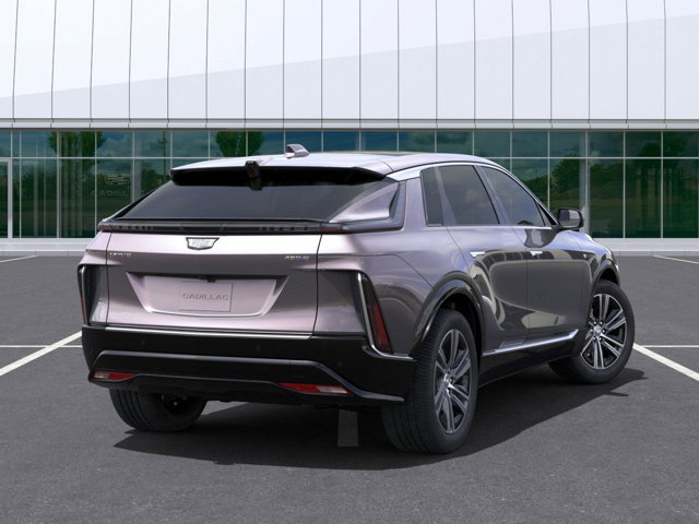 Vehicle image 4 of 24