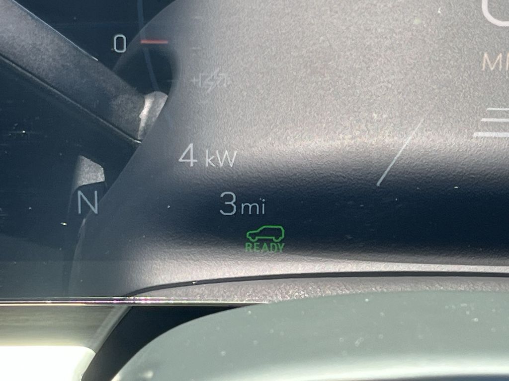 2025 Cadillac LYRIQ Luxury Image 12 of 28