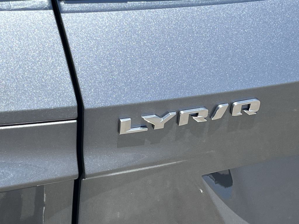 2025 Cadillac LYRIQ Luxury Image 28 of 28