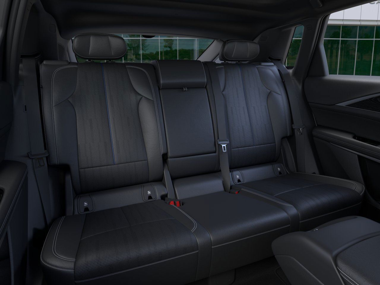 Vehicle image 14 of 26